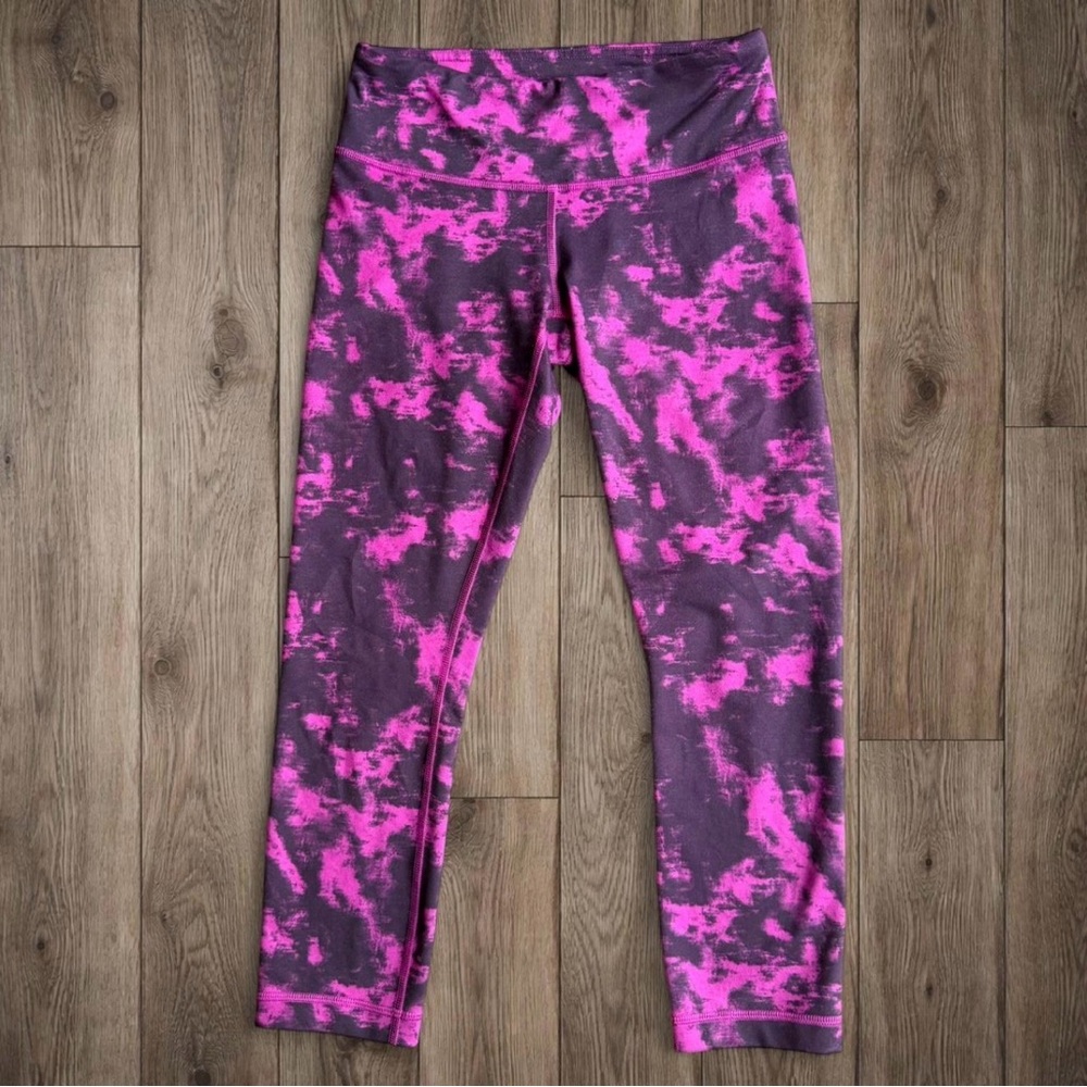 Lululemon Wunder Under Cropped Leggings‎